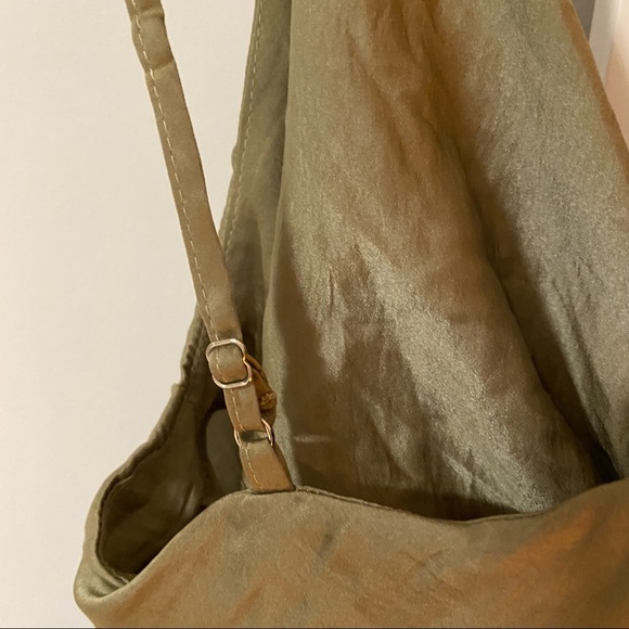 Lulus Olive Green Cowl Neck T-Back Top, Size M 🌷 - Picture 3 of 10